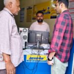 जिलाधिकारी ने गैस एजेंसियों का किया औचक निरीक्षण